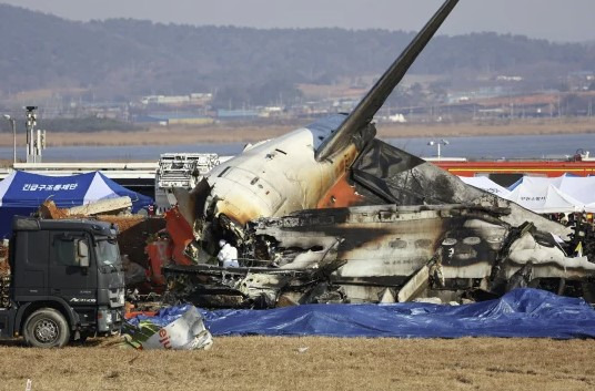 済州航空ムアン空港墜落事故の映像