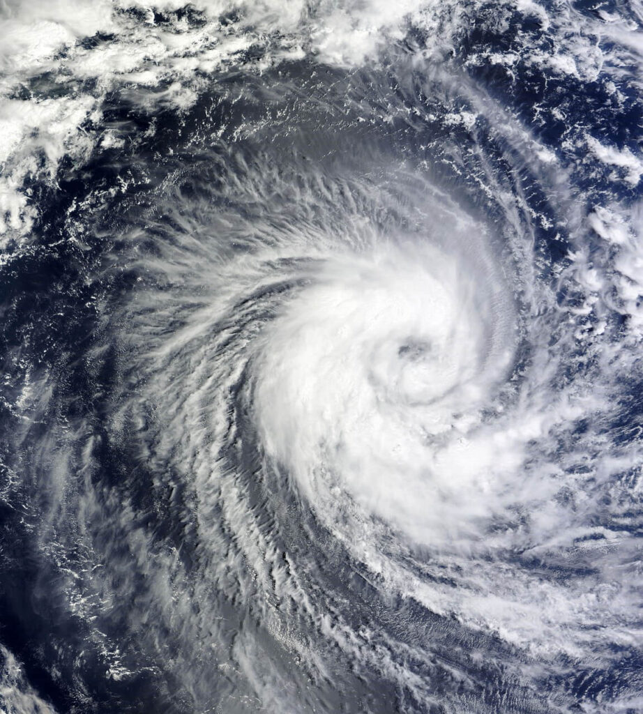 台風はどっち周りか？